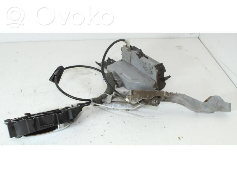 Peugeot 308 Rear door lock 