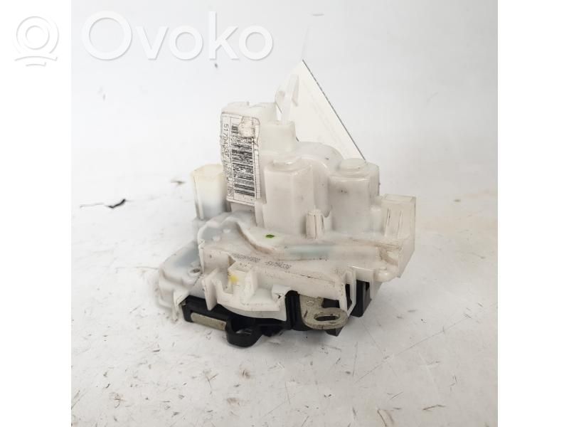 Ford Ka Priekšpusē slēdzene 