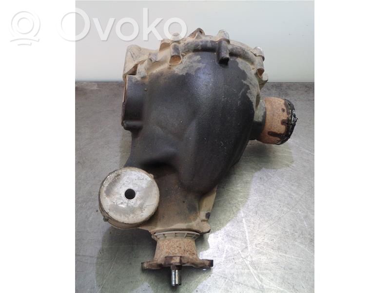 Задний редуктор   2R8W4384BA