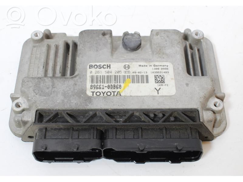 Toyota Yaris Engine control unit/module 