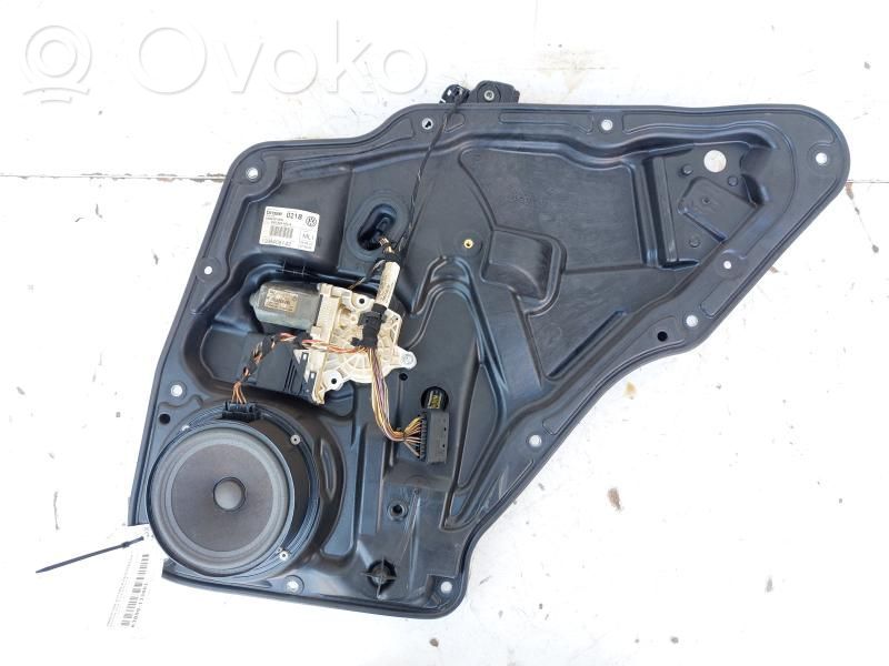 Volkswagen Tiguan Macara geam spate manuală 