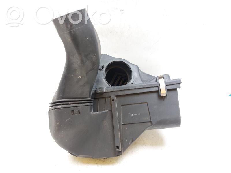 BMW 1 E81 E87 Air filter box 
