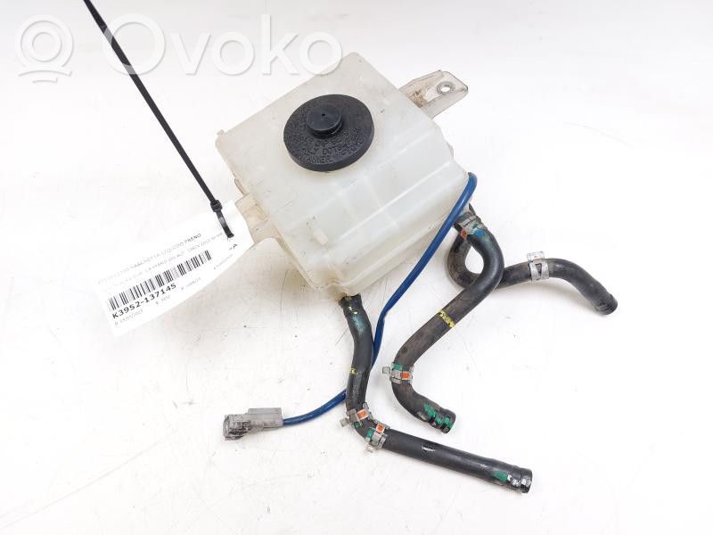 Toyota Auris E180 Depósito de fluido de freno 