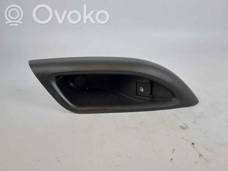 Opel Astra K Przyciski szyb 