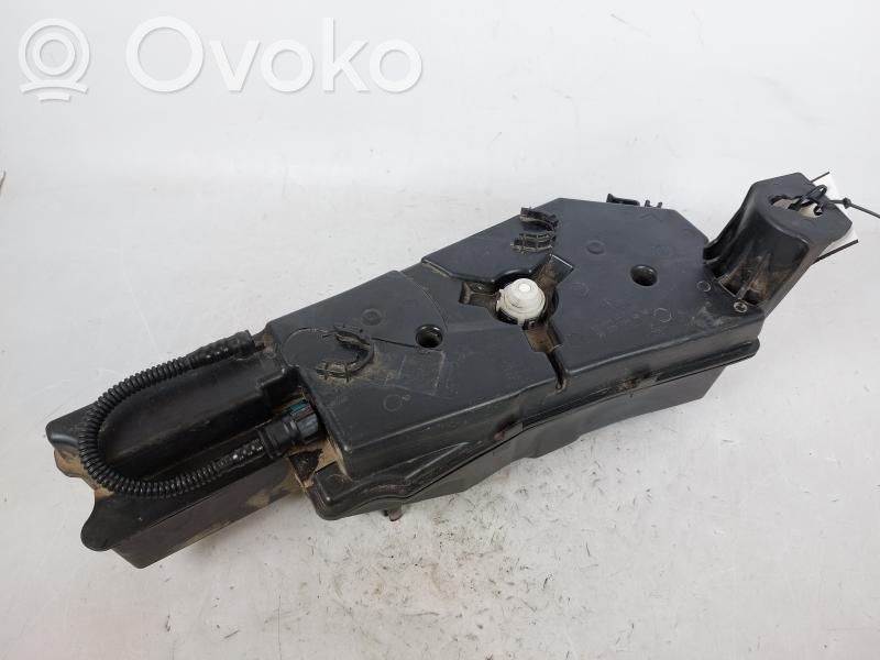 Fuel tank   9817570880,9817570880