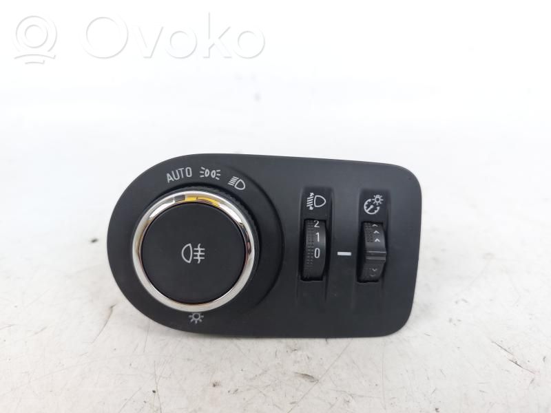 Comutator lumini   39201667,39201667
