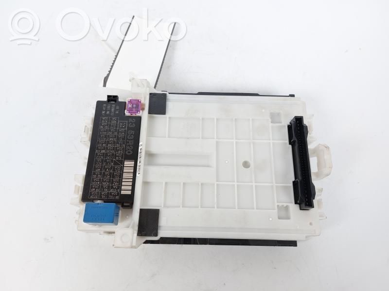 Suzuki Swift III Fuse module 
