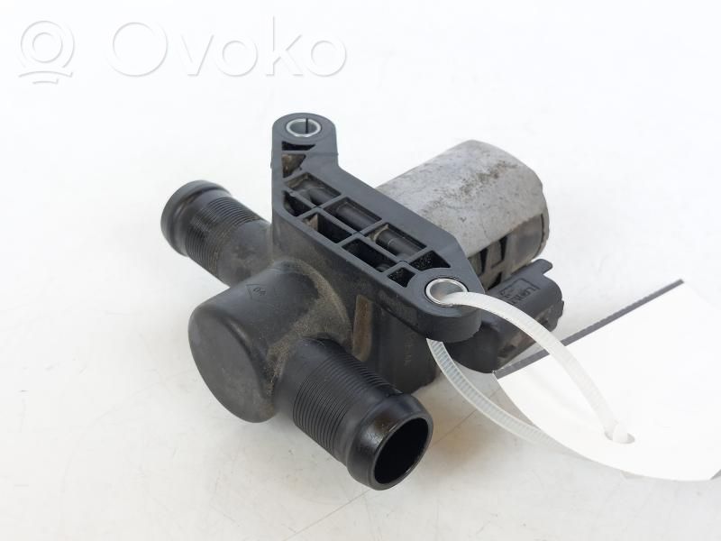 Renault Trafic III (X82) Water pump 