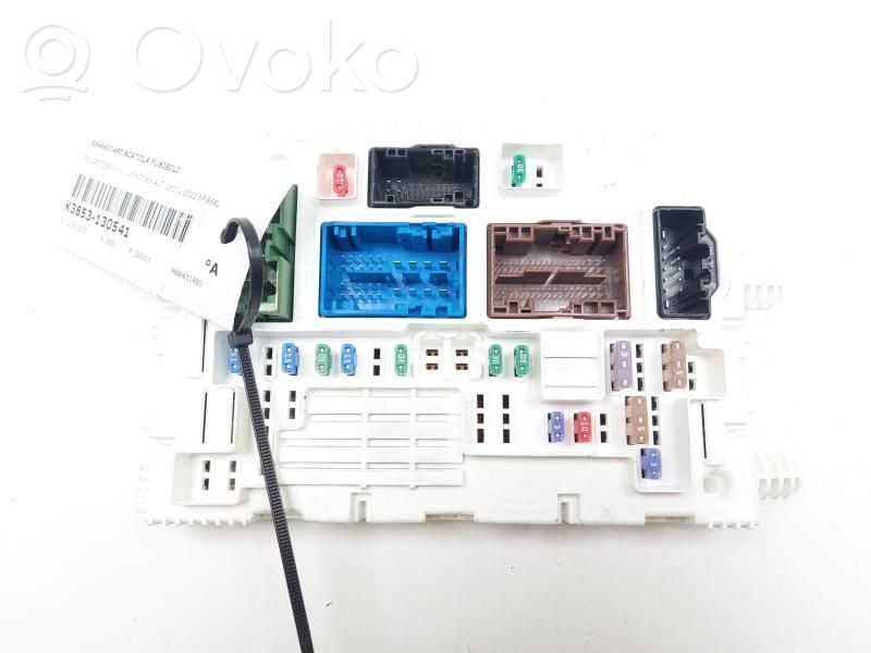 Peugeot 308 Fuse module 