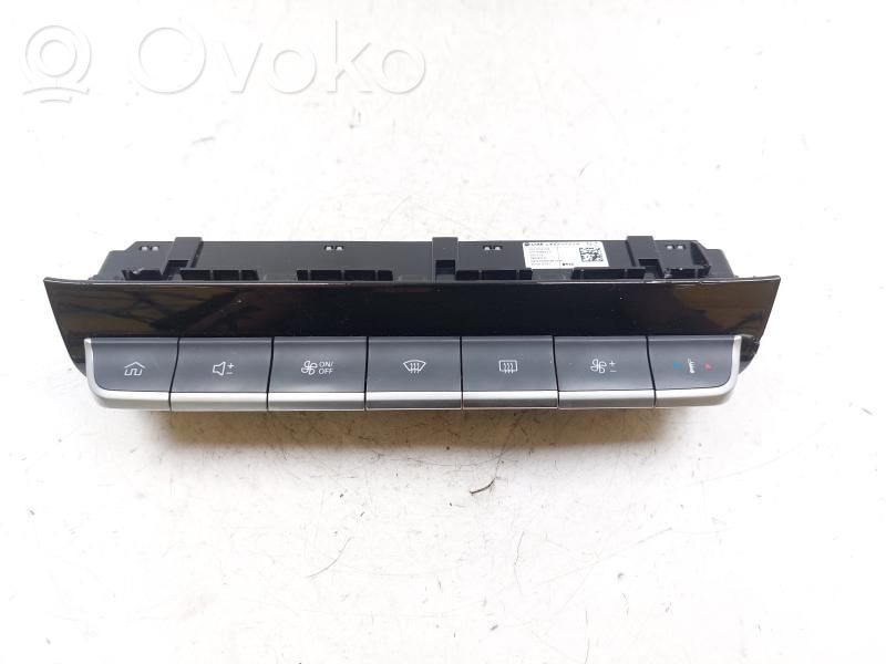 MG ZS Center console 