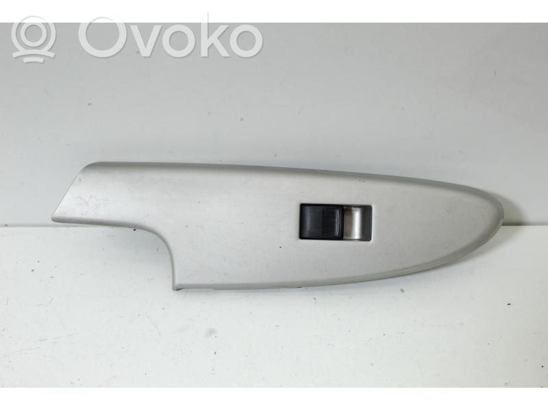 Toyota Urban Cruiser (XP110) Electric window control switch 