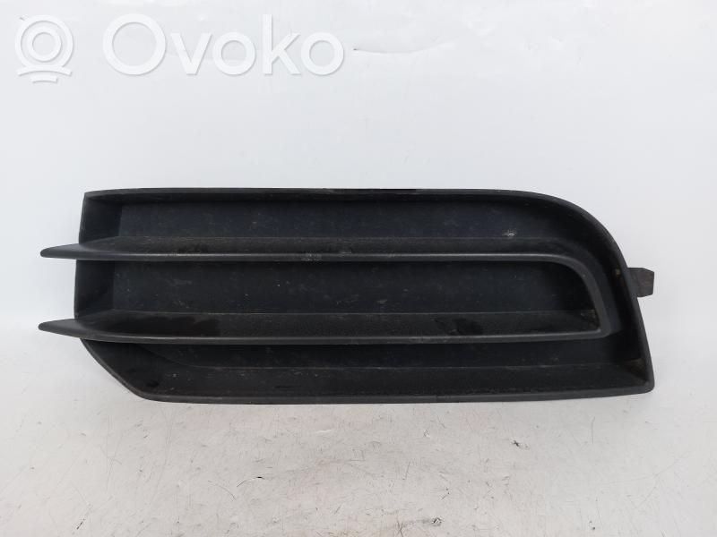 Audi A1 Передняя решётка 