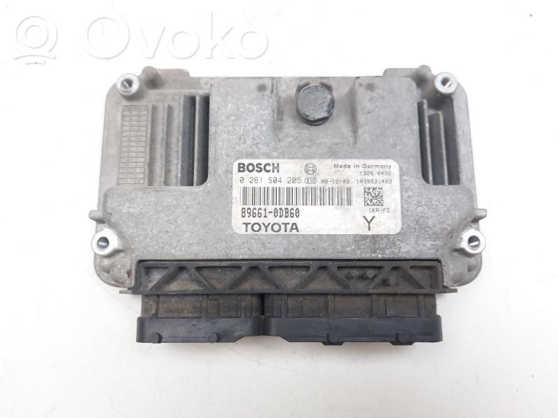 Toyota Yaris Engine control unit/module 