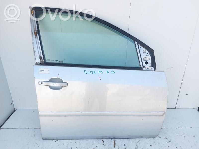 Ford Fiesta Дверь 
