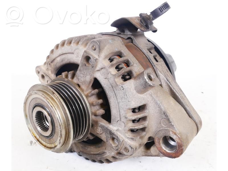 Toyota Corolla E120 E130 Ģenerators 