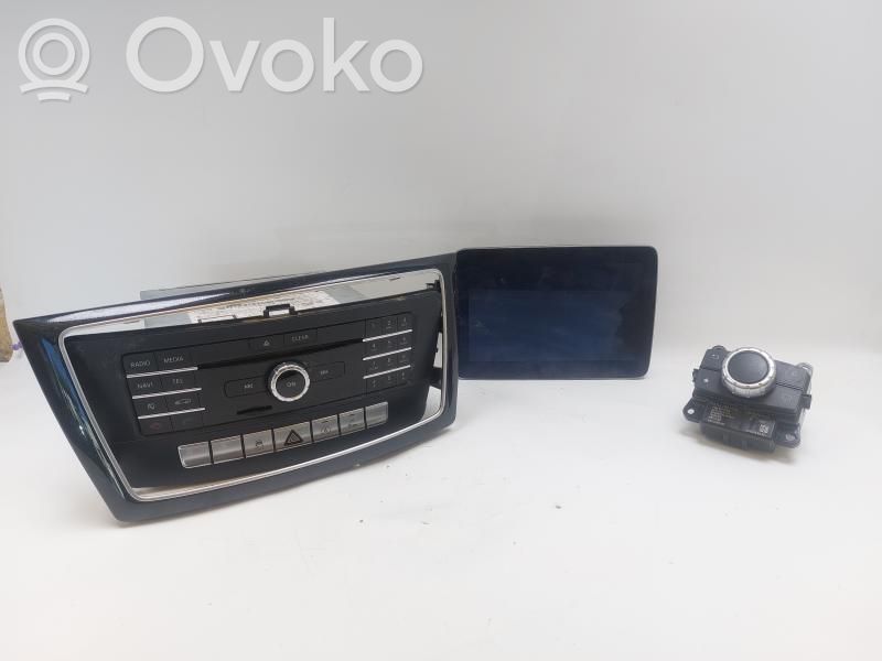 Panel / Radioodtwarzacz CD/DVD/GPS   A1669010206,A1669010206