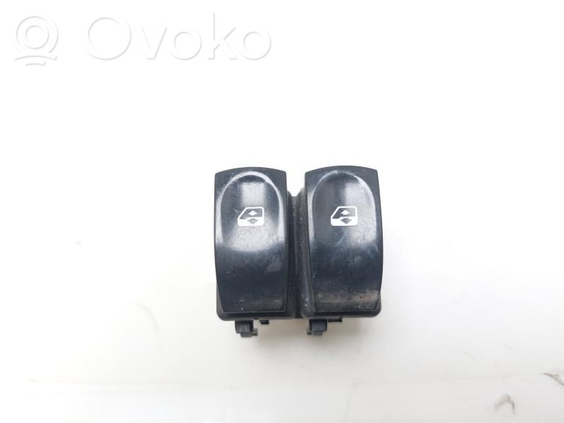 Electric window control switch   8200214938,8200214938
