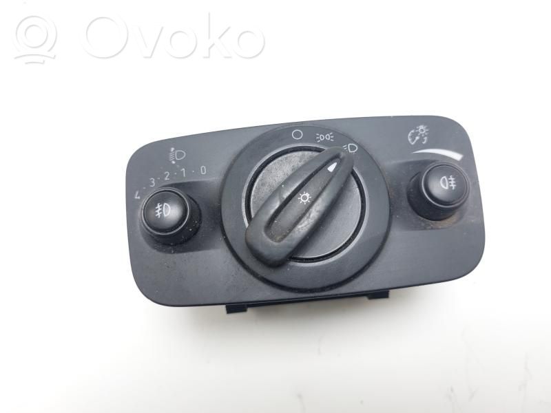 Interruptor de luz   13A024CB,13A024CB
