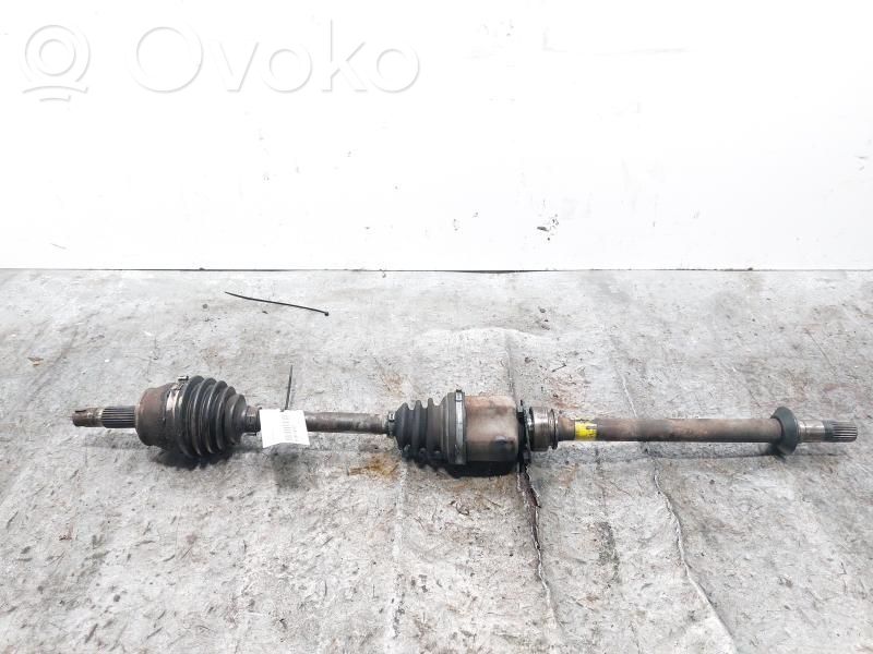 Fiat Grande Punto Półoś przednia 