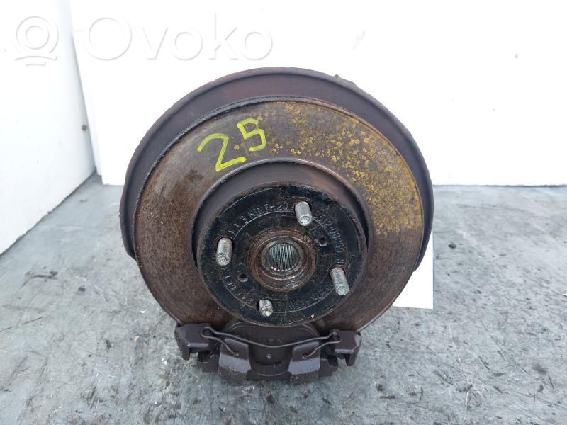 Toyota Yaris Cubo de rueda delantera