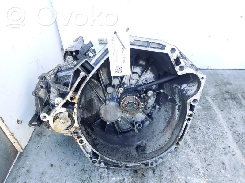 Renault Clio III Manual 5 speed gearbox 