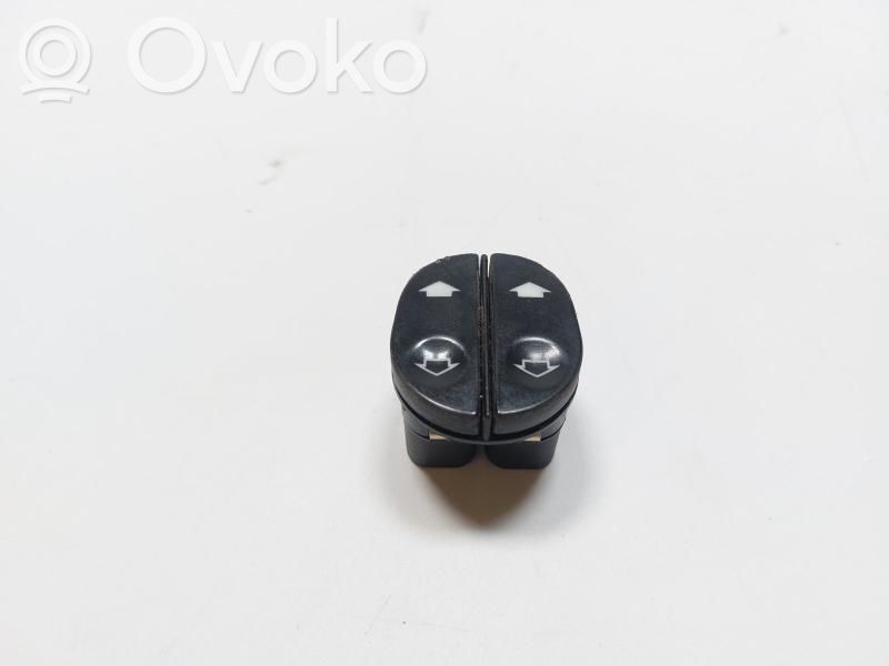 Ford Fiesta Electric window control switch 