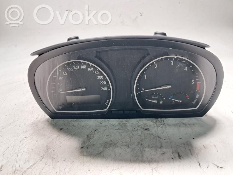BMW X3 E83 Speedometer (instrument cluster) 