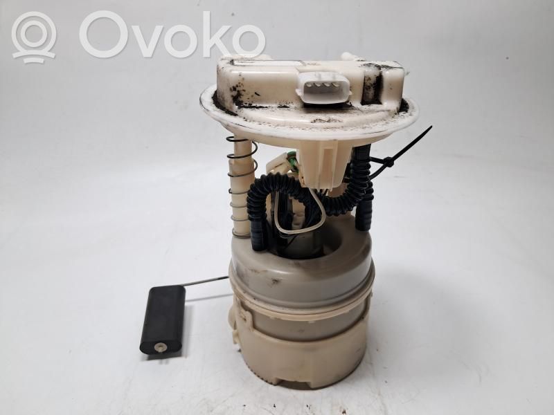 Renault Clio III Pompa carburante immersa