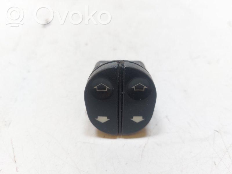 Ford Fiesta Electric window control switch 