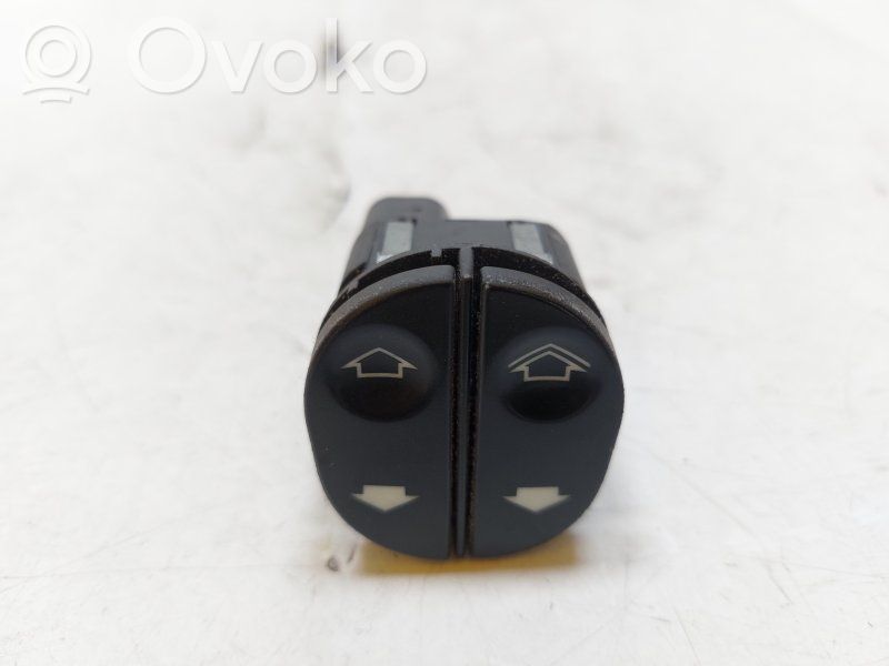 Ford Fiesta Electric window control switch 