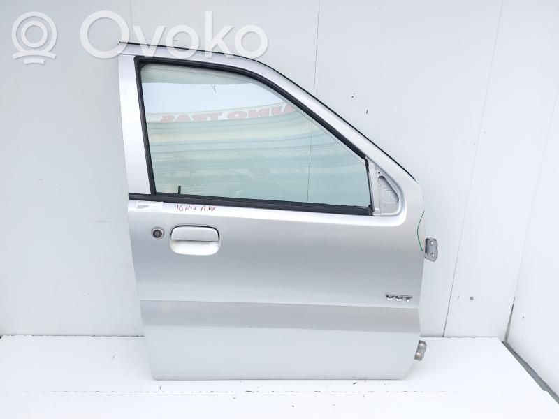 Suzuki Ignis Puerta delantera 