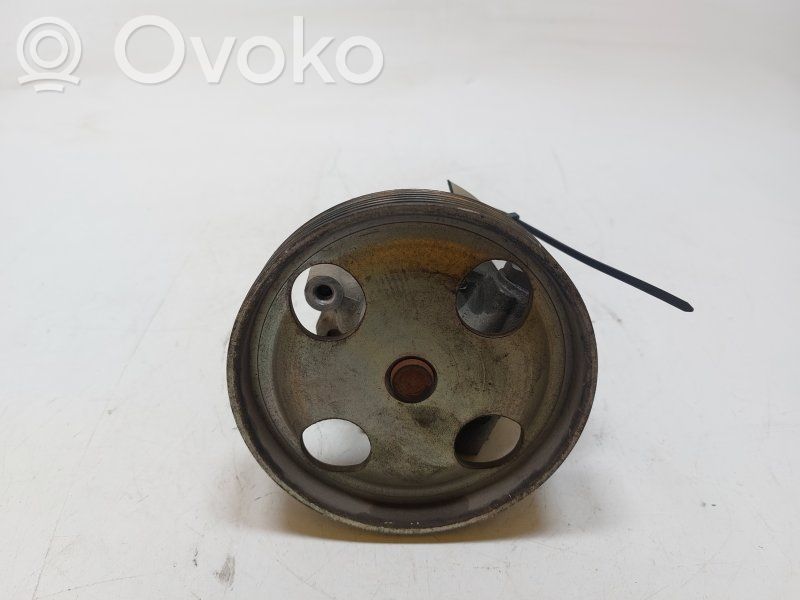 Ford Fiesta Ohjaustehostimen pumppu 
