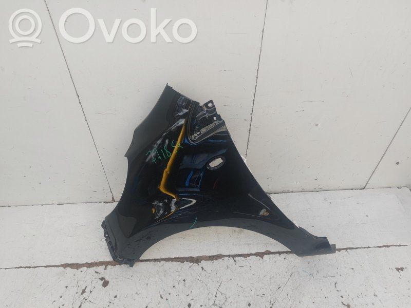 Peugeot 107 Etupuskurin kulmaosan verhoilu 