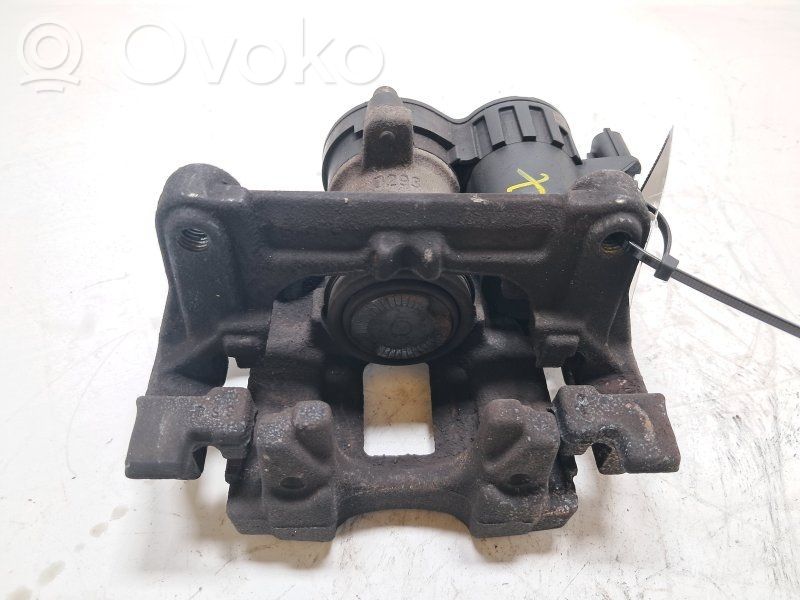 Ford Kuga III Bremssattel vorne 