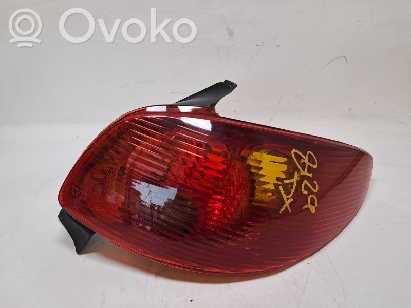 Lampa tylna   015501931R,015501931R