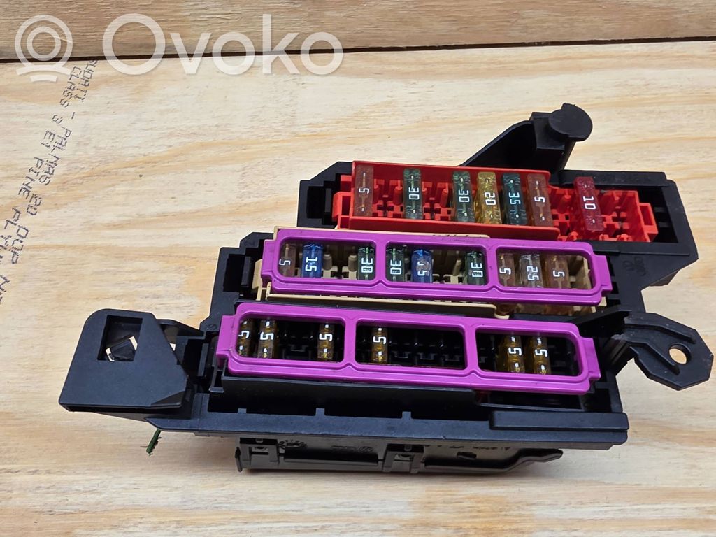 Módulo de fusible   8K2971845A