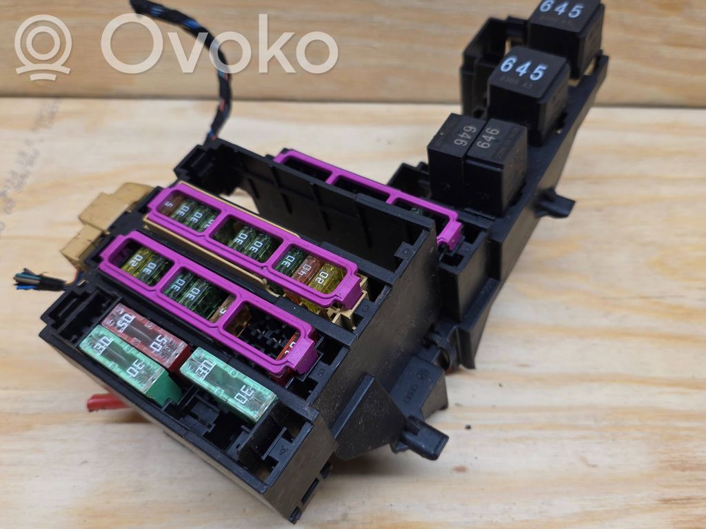 Fuse module   8K0971845A