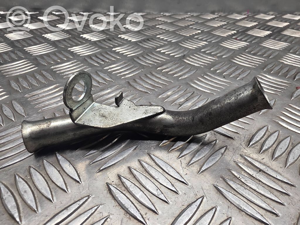 Części silnika inne   8K0972127