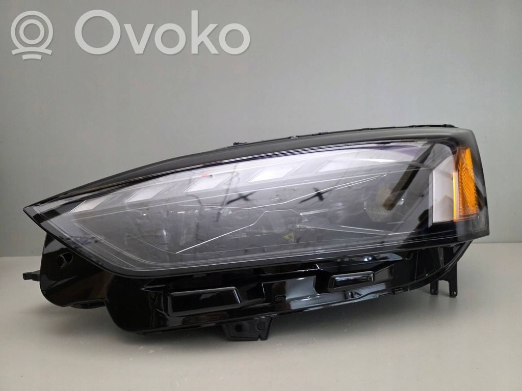 Audi A5 Phare frontale 