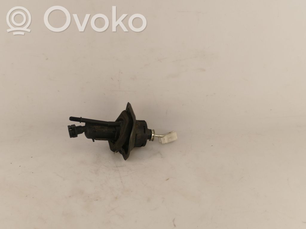 Kytkimen apusylinteri   DV617A543AC