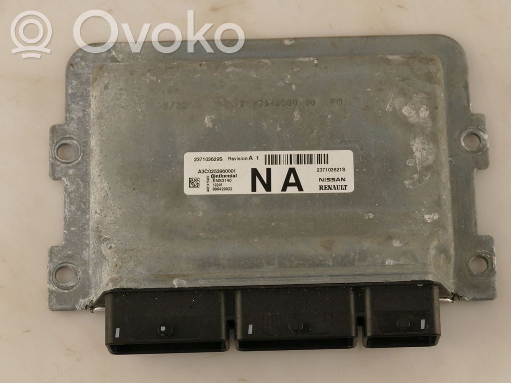 Dacia Sandero Engine control unit/module 