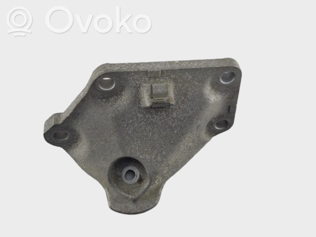 BMW 5 E60 E61 Engine mounting bracket 