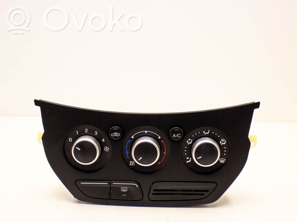 Ford Kuga II Interior fan control switch 