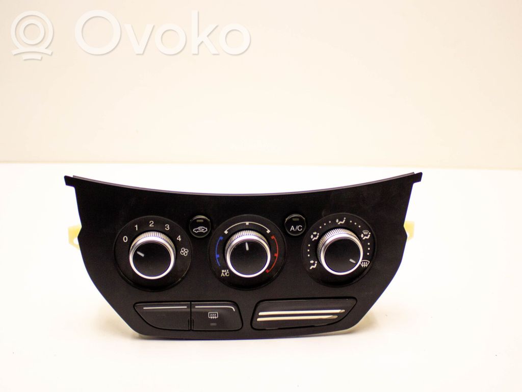 Ford Kuga II Interior fan control switch 
