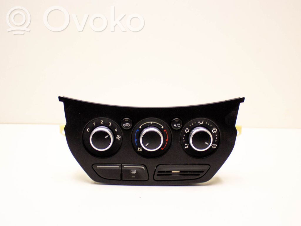 Ford Kuga II Interior fan control switch 