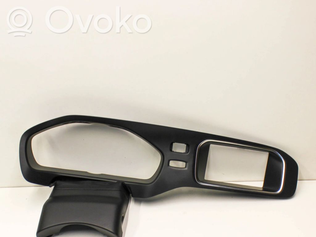 Volvo V40 Dashboard trim 