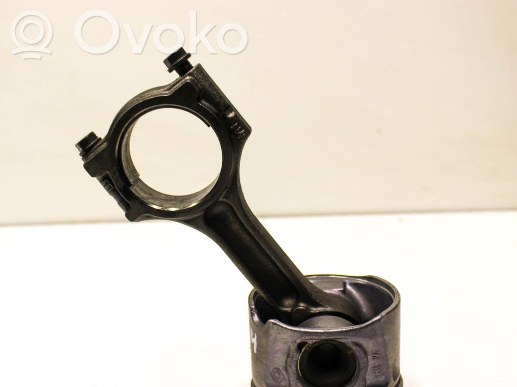 Opel Vivaro Piston 