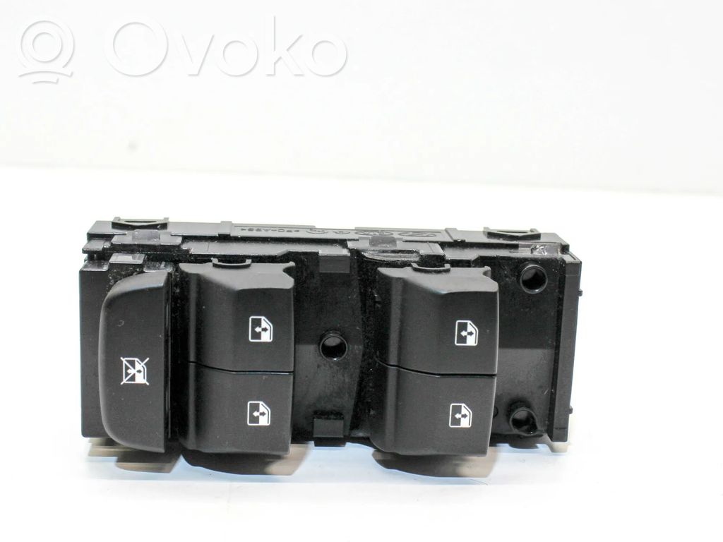 KIA Ceed Electric window control switch 