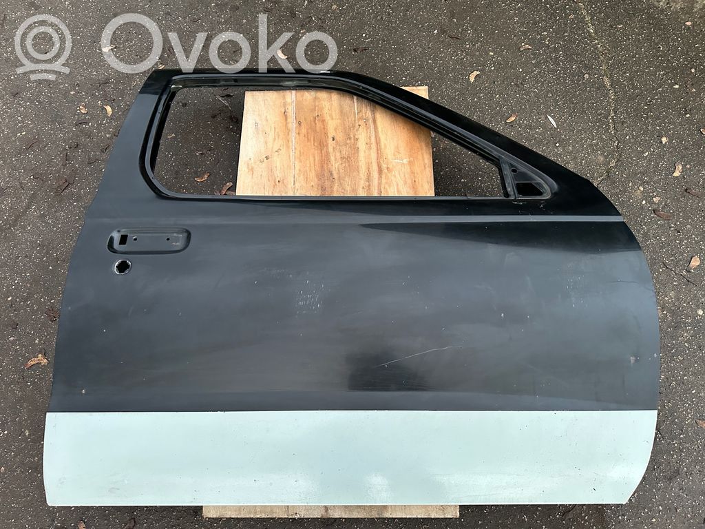 Nissan King Cab, Navara Drzwi przednie 