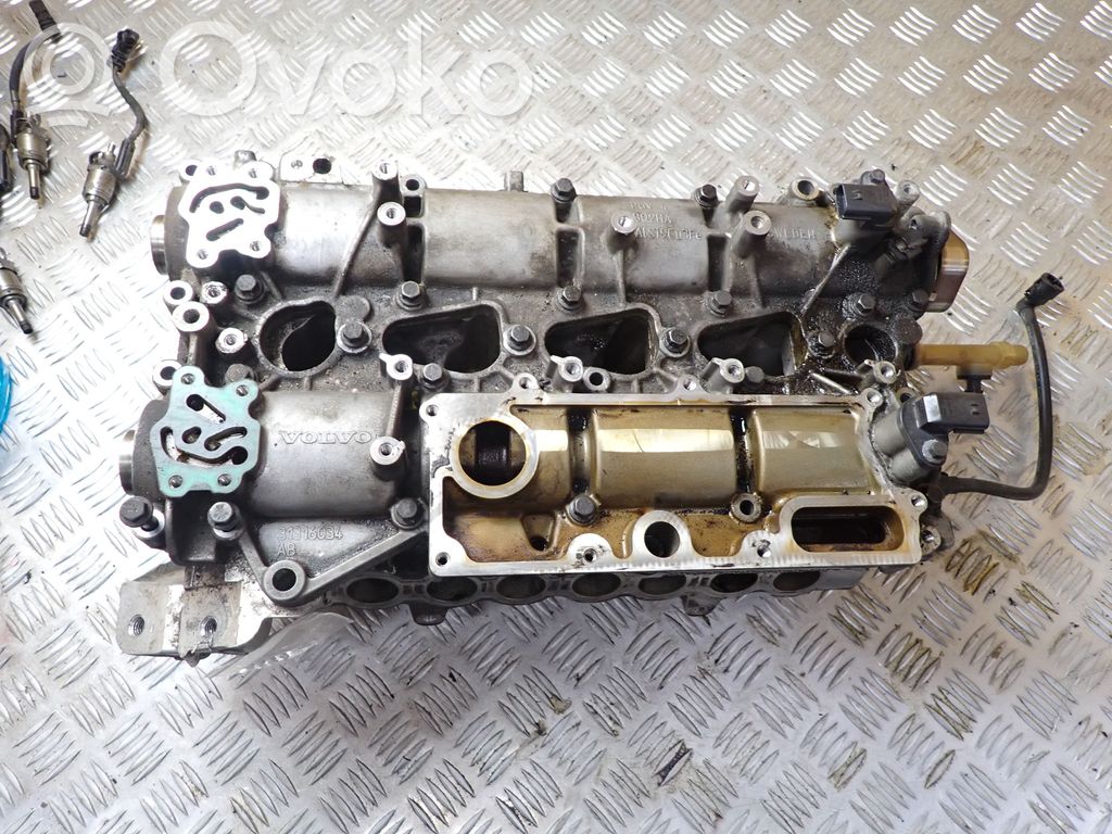 Volvo V70 Engine head 